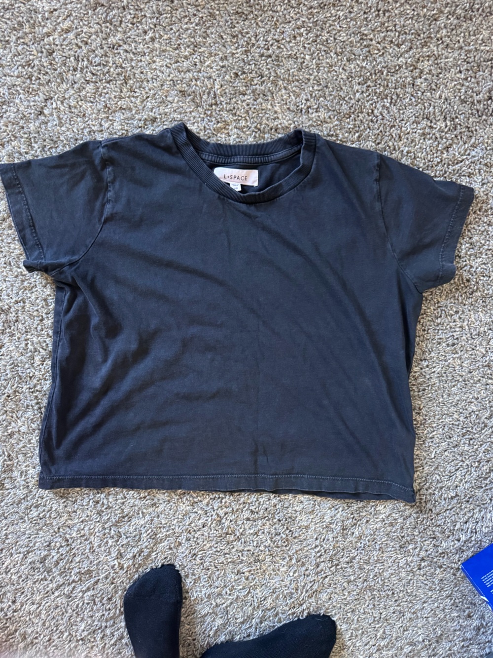 l*space black cropped tee